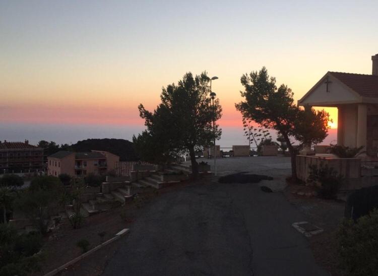 Appartamento "Magnifica Vista Sul Mare" Nebida Bagian luar foto