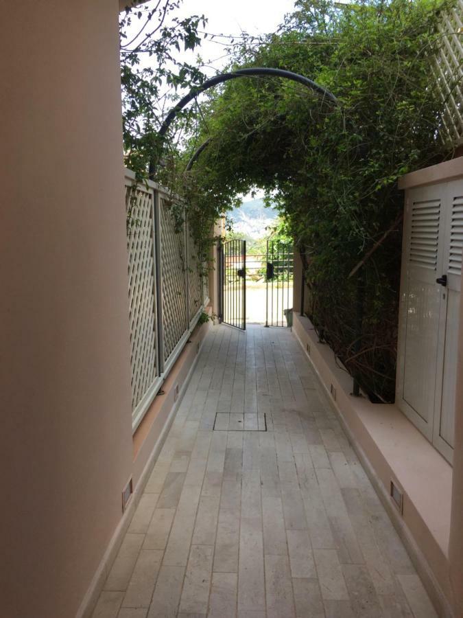 Appartamento "Magnifica Vista Sul Mare" Nebida Bagian luar foto